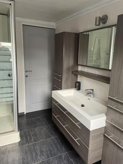 L'Hirondeau de Tenneville House in Wallonia, Belgium