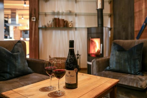 Chalet Abeille 12 Guests • Hot Tub • Free Ski Bus Chalet in Les Gets