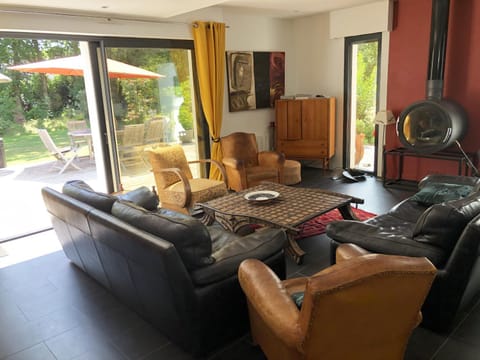 Communal lounge/ TV room, Living room