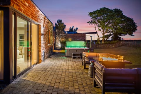 Hot Tub, Balcony/Terrace