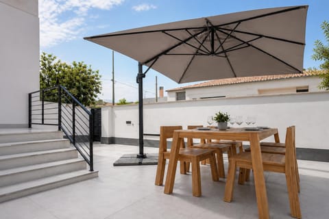 Garden, Balcony/Terrace, Balcony/Terrace