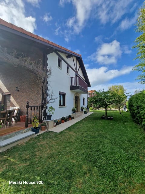 Property building, Day, Garden, Garden view