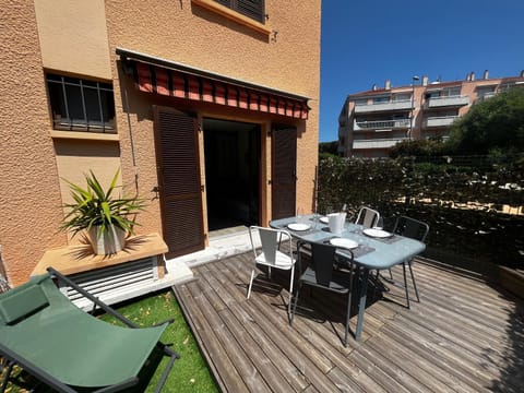 Patio, Balcony/Terrace