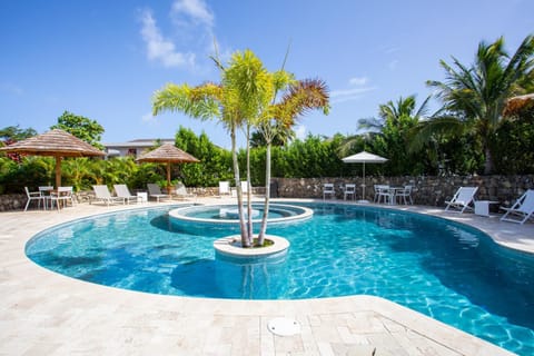 Garden, Pool view, Swimming pool, Swimming pool, sunbed