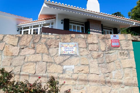 Property building, Property logo or sign, Street view