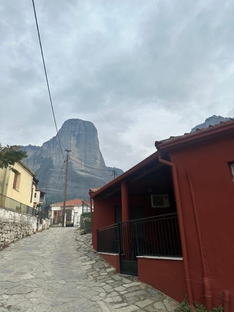 Property building, Neighbourhood