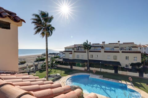 Balcony/Terrace, Beach, Pool view, Sea view, Swimming pool