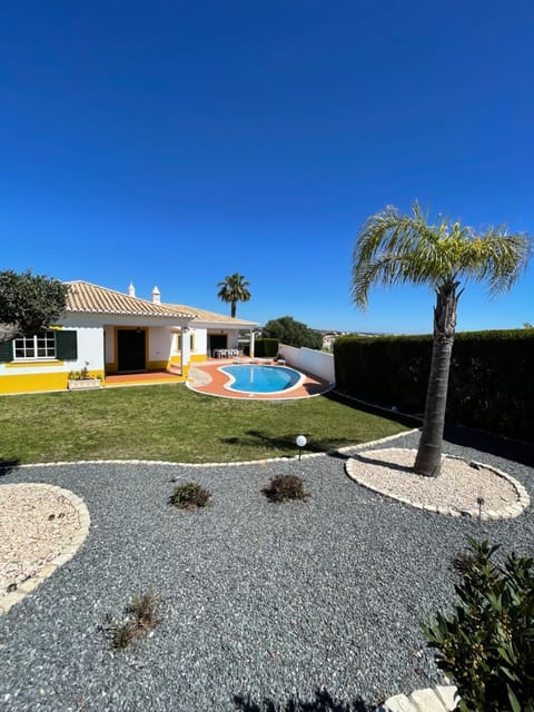 Property building, Garden, Garden view, Garden view, Swimming pool