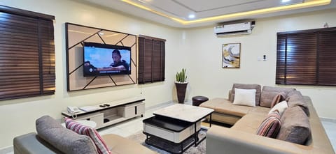 TV and multimedia, Living room, air conditioner