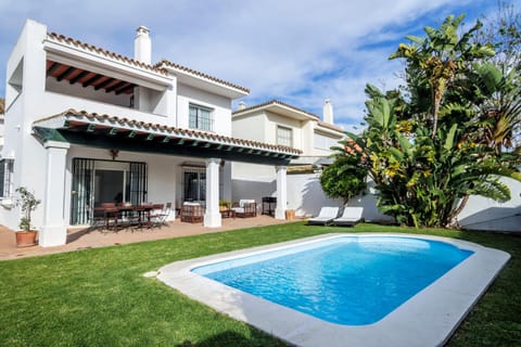 Off site, Garden