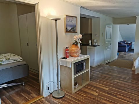Bedroom, wardrobe