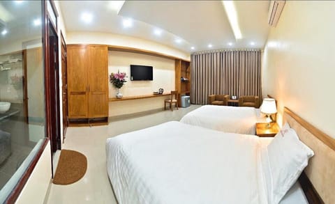 TV and multimedia, Photo of the whole room, Bedroom