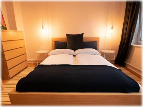 Gemütlich - 2 Zimmer-Altbau, 24h Check-in Apartment in Kiel