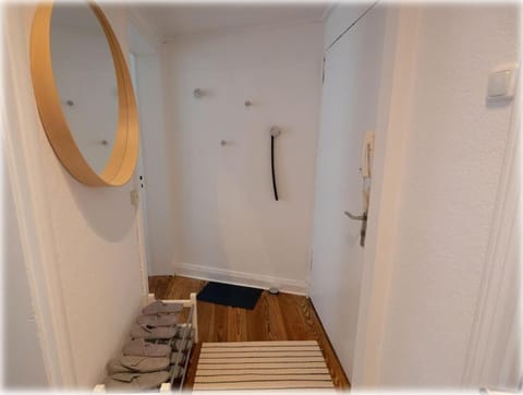 Gemütlich - 2 Zimmer-Altbau, 24h Check-in Apartment in Kiel