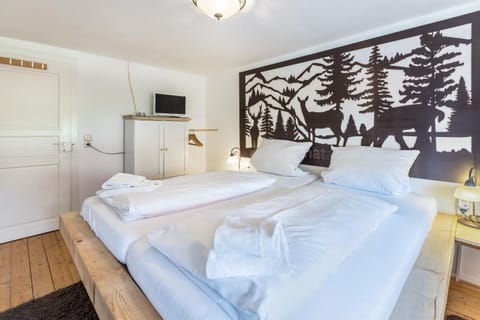 Living room, Bedroom