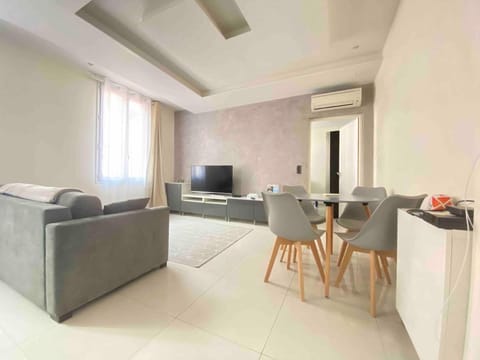 Cap d ail 2 pièces proches Monaco et plage Apartment in Cap-d'Ail