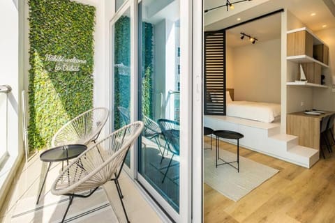 Exclusive Designer Studio by Marina, Beach & Mall Apartment in Dubai