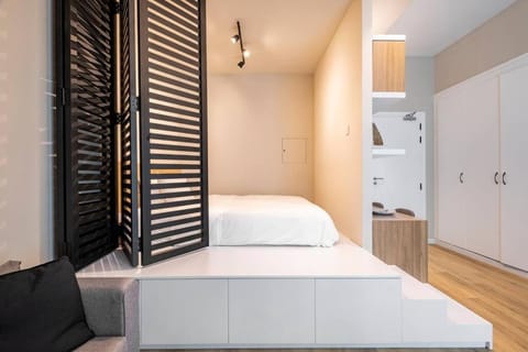 Exclusive Designer Studio by Marina, Beach & Mall Apartment in Dubai