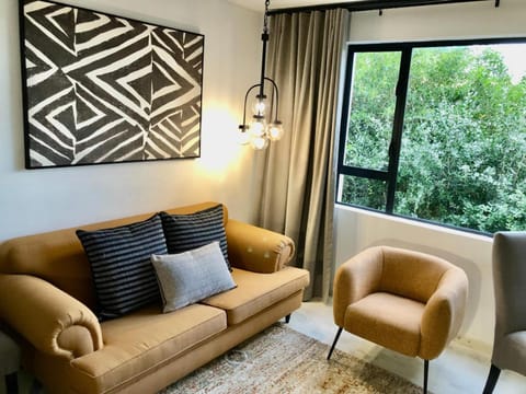 Lounge or bar, Seating area