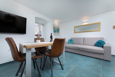 Studio, 70 steps from the beach Apartment in Lika-Senj County