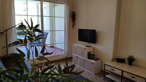 TV and multimedia, Balcony/Terrace, Living room, Seating area