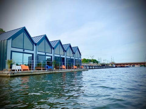 Property building, Lake view