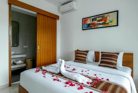 Bedroom, air conditioner