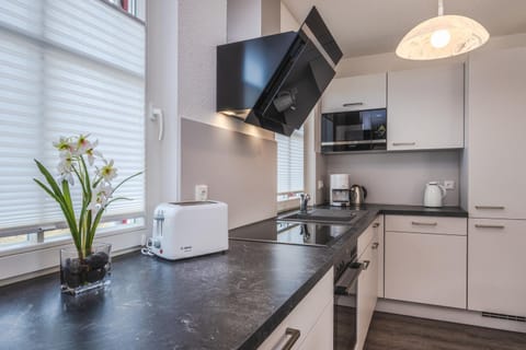 Kitchen or kitchenette, kitchen