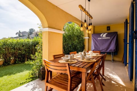 Beautiful and peaceful villa in a residence House in Villeneuve-Loubet