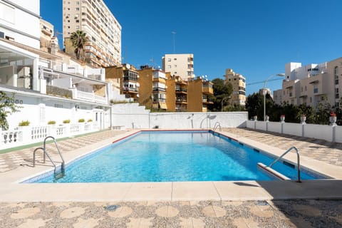Property building, Swimming pool, Swimming pool