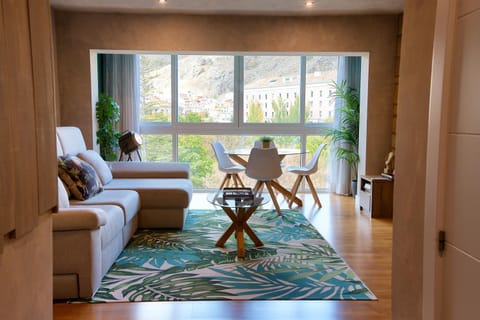 Living room, Seating area, Dining area