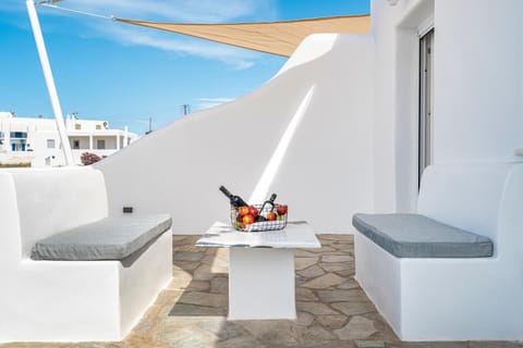 View (from property/room), Balcony/Terrace, Food and drinks