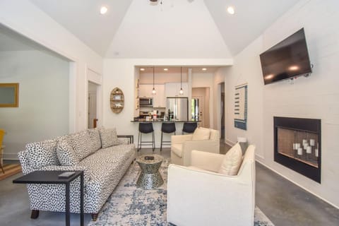 Twilight House at Kowaliga Bay House in Lake Martin