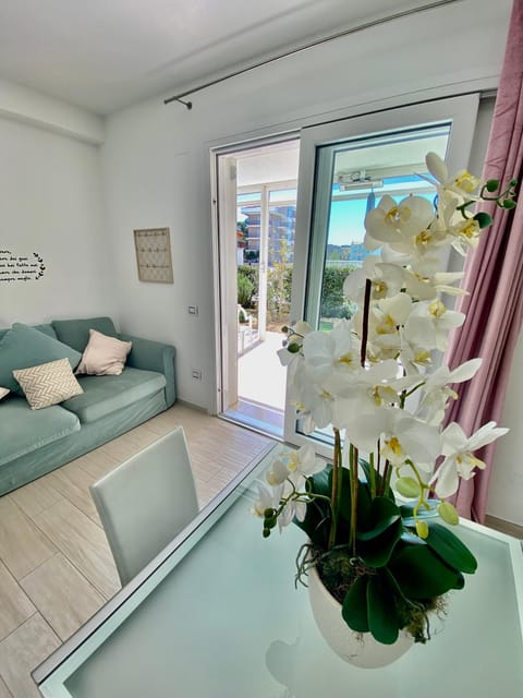 Appartamento al mare con giardino, spiaggia e piscina Apartment in Alba Adriatica