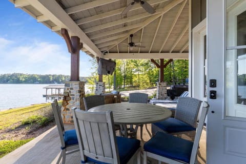 Easy Street House in Lake Martin