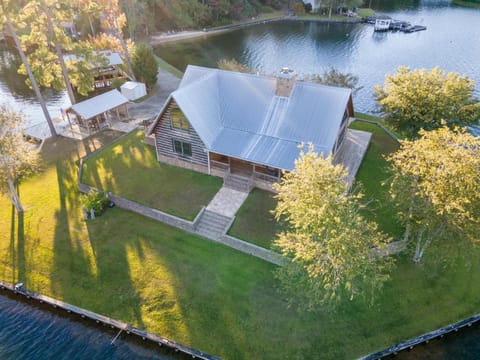 Sailboat Point House in Lake Martin
