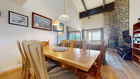 Bridges #308 condo Apartment in Mammoth Lakes