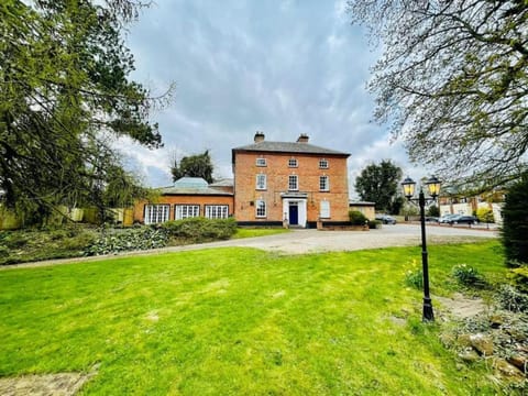 Lydney House Hotel Swaffham Sleeps 22 House in Swaffham