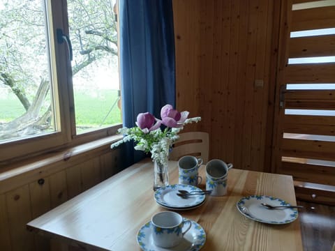 Photo of the whole room, Breakfast