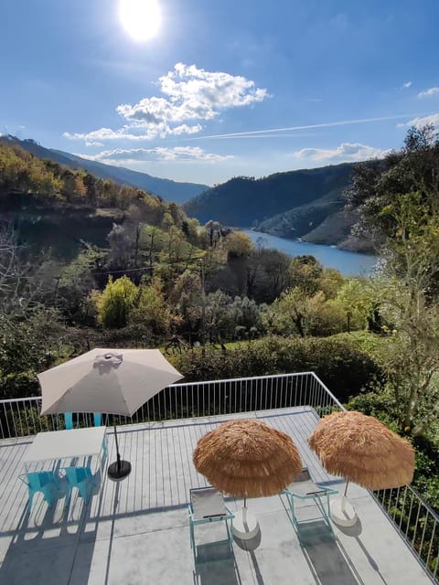 Patio, Day, Natural landscape, View (from property/room), Balcony/Terrace, Balcony/Terrace, Dining area, Lake view, Mountain view, River view