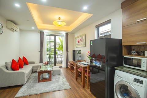 Communal lounge/ TV room, TV and multimedia, Kitchen or kitchenette, Living room, Seating area, Dining area, Evening entertainment, minibar, oven, pet friendly, stove, washing machine, dryer, air conditioner