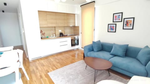 Kitchen or kitchenette, Living room, Seating area, pet friendly