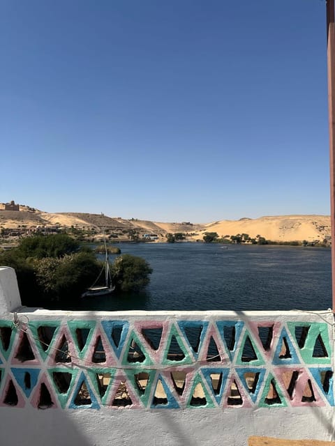 Nearby landmark, Day, Natural landscape, View (from property/room), Balcony/Terrace, Mountain view, River view