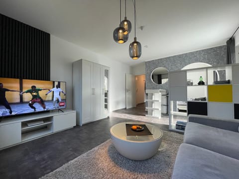TV and multimedia, Living room, Dining area