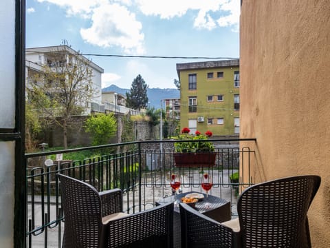 Property building, Day, View (from property/room), Balcony/Terrace, City view