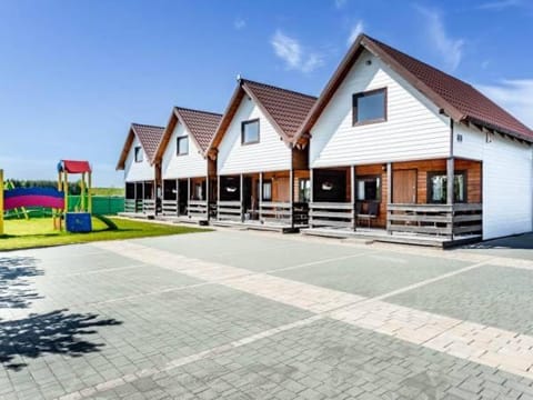 Domki letniskowe Nadia z podgrzewanym basenem House in Wladyslawowo