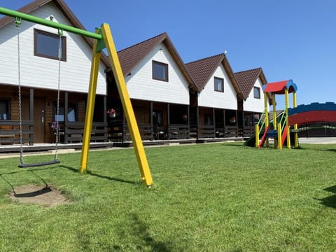 Domki letniskowe Nadia z podgrzewanym basenem House in Wladyslawowo