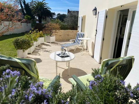 Patio, Garden, Balcony/Terrace, Garden view