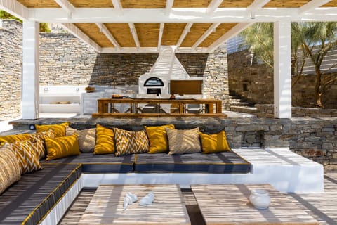 Near Parikia - 4BR Villa with Pool & View - Mirabilia Villa in Paros, Greece