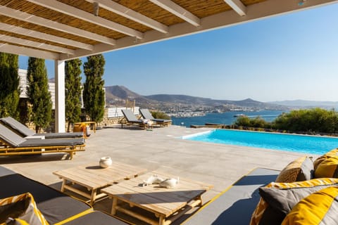 Near Parikia - 4BR Villa with Pool & View - Mirabilia Villa in Paros, Greece